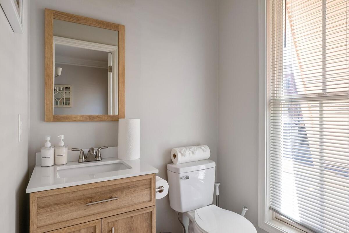 King And Queen Beds With A Gourmet Kitchen Holiday home *